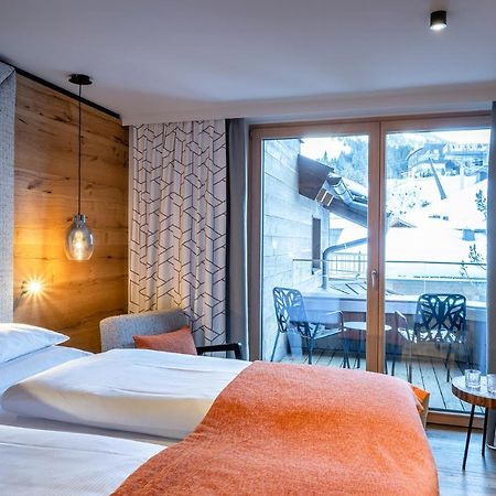 Hotel Das Zwoelferhaus Saalbach-Hinterglemm Extérieur photo