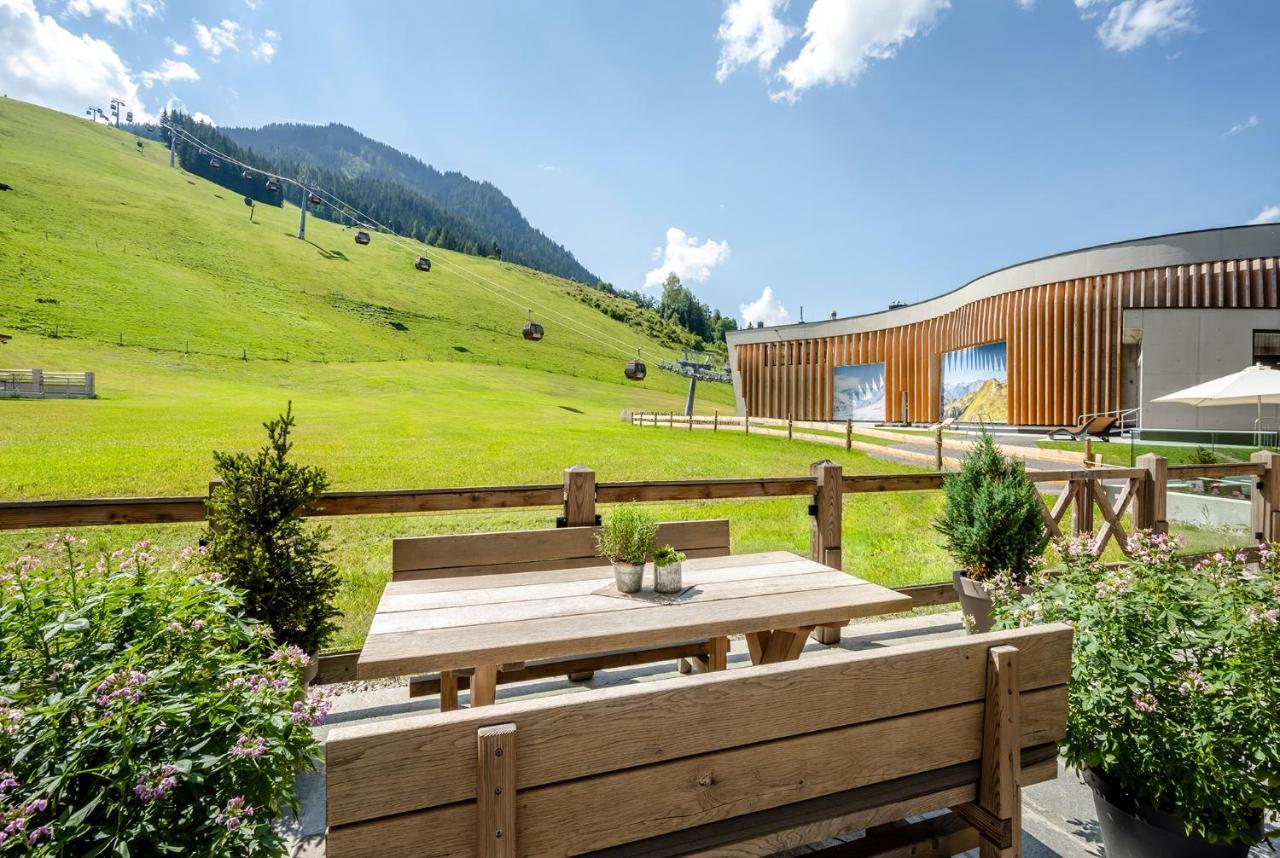 Hotel Das Zwoelferhaus Saalbach-Hinterglemm Extérieur photo